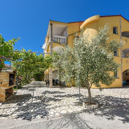 Apartments Mark - 200 M From Sea Новаля Екстер'єр фото